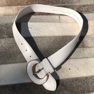 Fashion by Hugo genuine leather white belt Sz 29.5